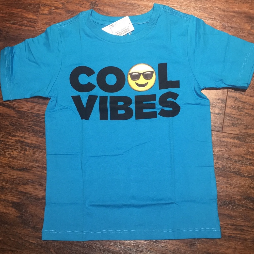 ⭐️COOL VIBES TEE